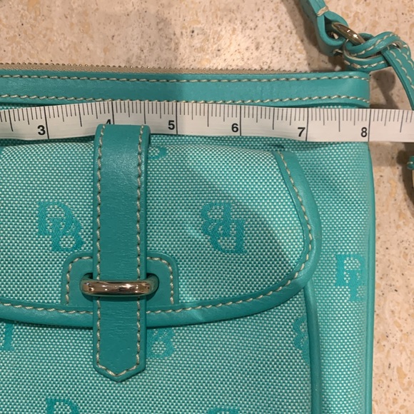 Dooney Bourke crossbody bag in great condition - Picture 11 of 11